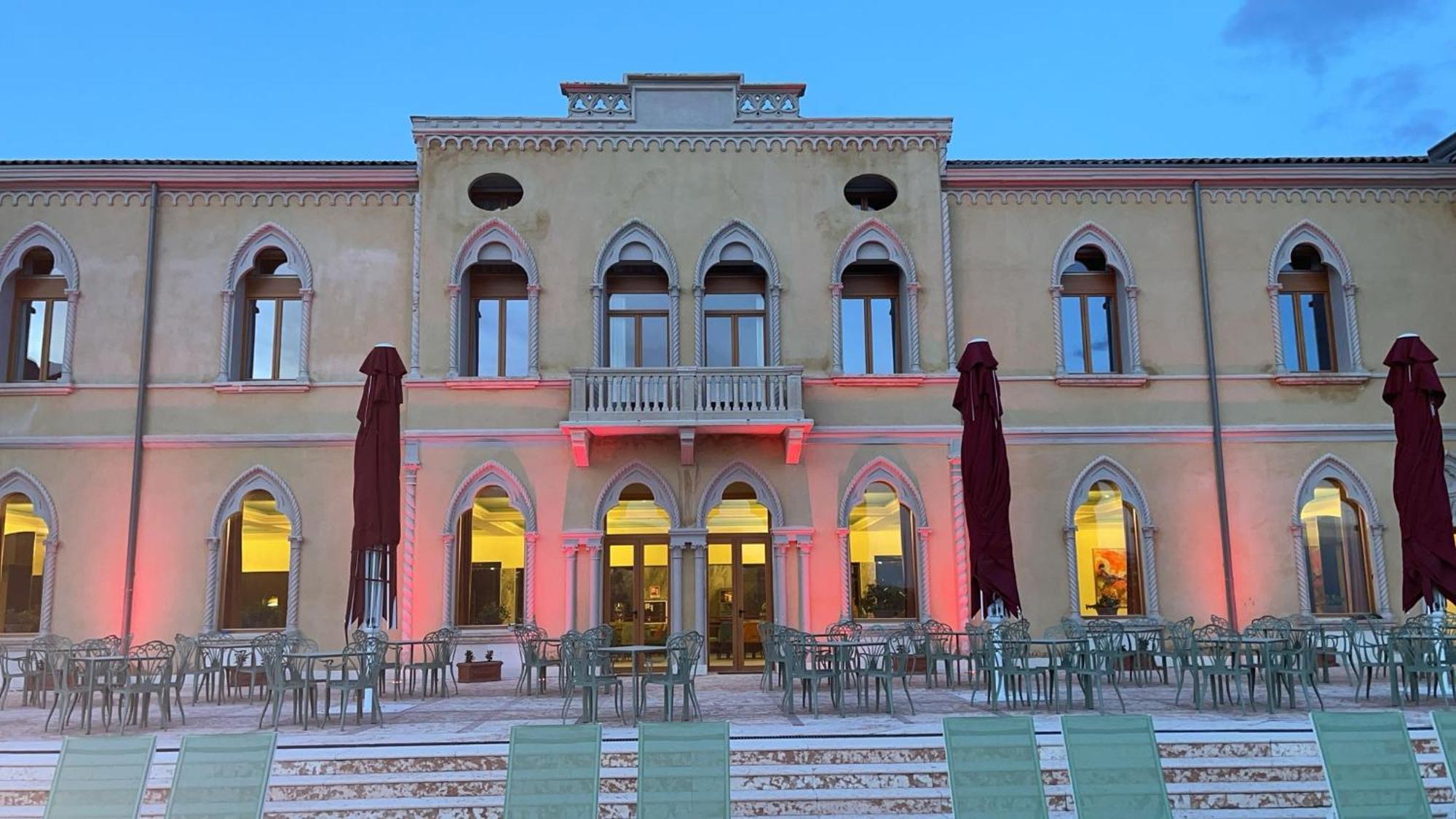 Parc Hotel San Pietro Spiazzi Di Caprino Buitenkant foto