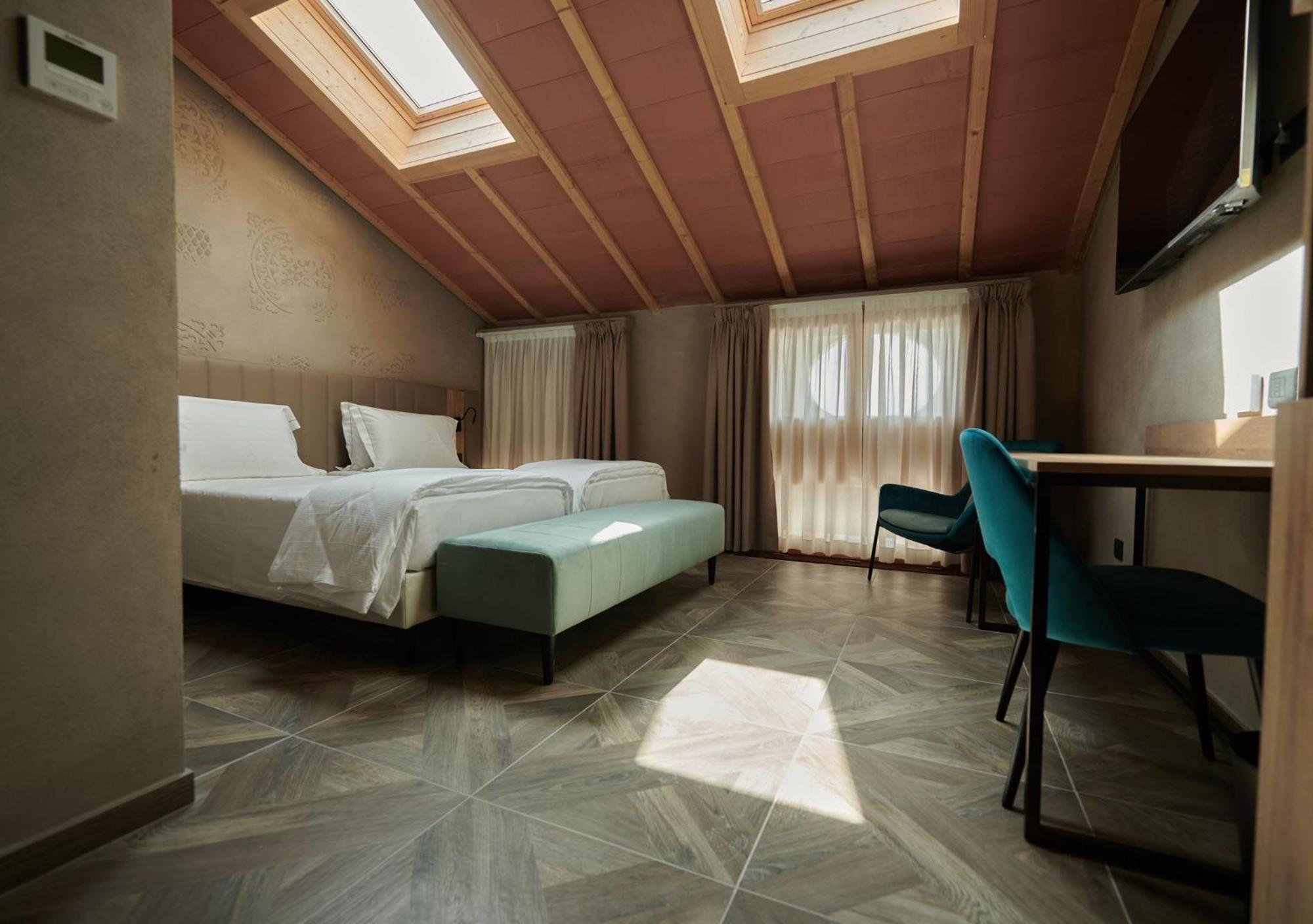 Parc Hotel San Pietro Spiazzi Di Caprino Buitenkant foto